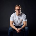 Бескромный